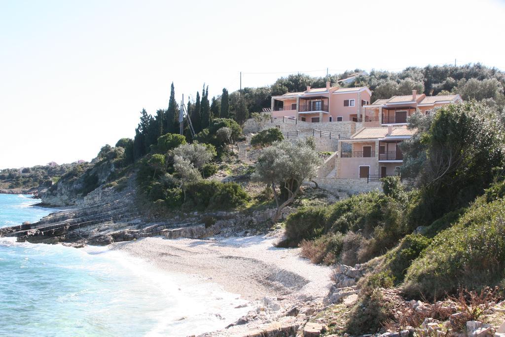 Anassa Mare Villas & Residences Gaios Bilik gambar